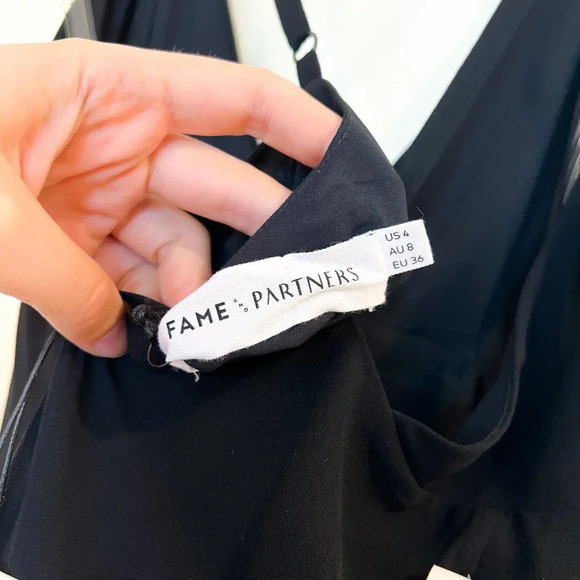 Fame and Partners Black V Neck Strappy Adjustable Tiered Classic Mini Dress NWT - Picture 8 of 11